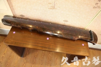 鹤岗市●久音古琴  ●臻品推荐 20230819 [犀牛皮纹伏羲式]